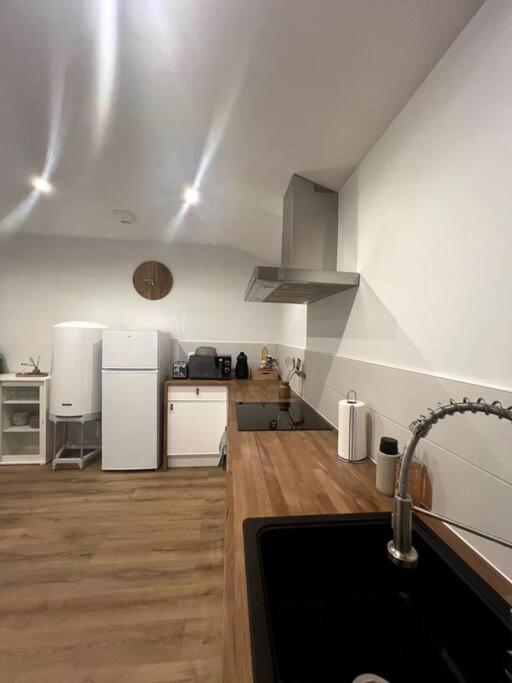 Jolie Maison Avec Courette Bourges Eksteriør billede